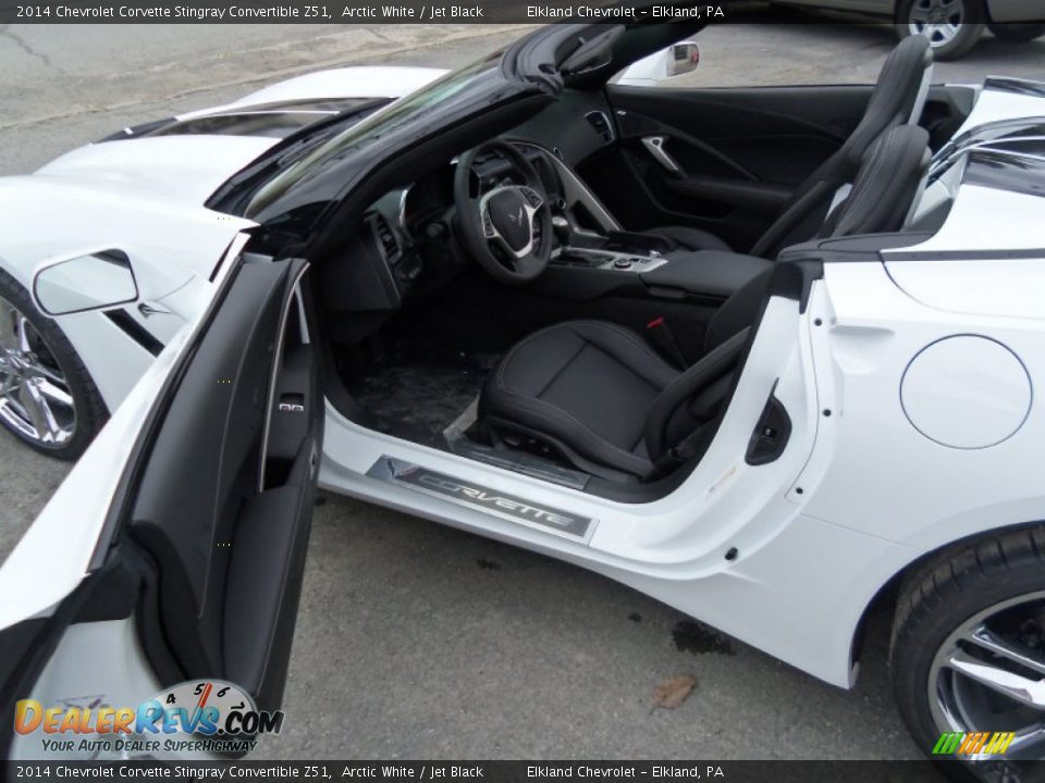 Front Seat of 2014 Chevrolet Corvette Stingray Convertible Z51 Photo #25