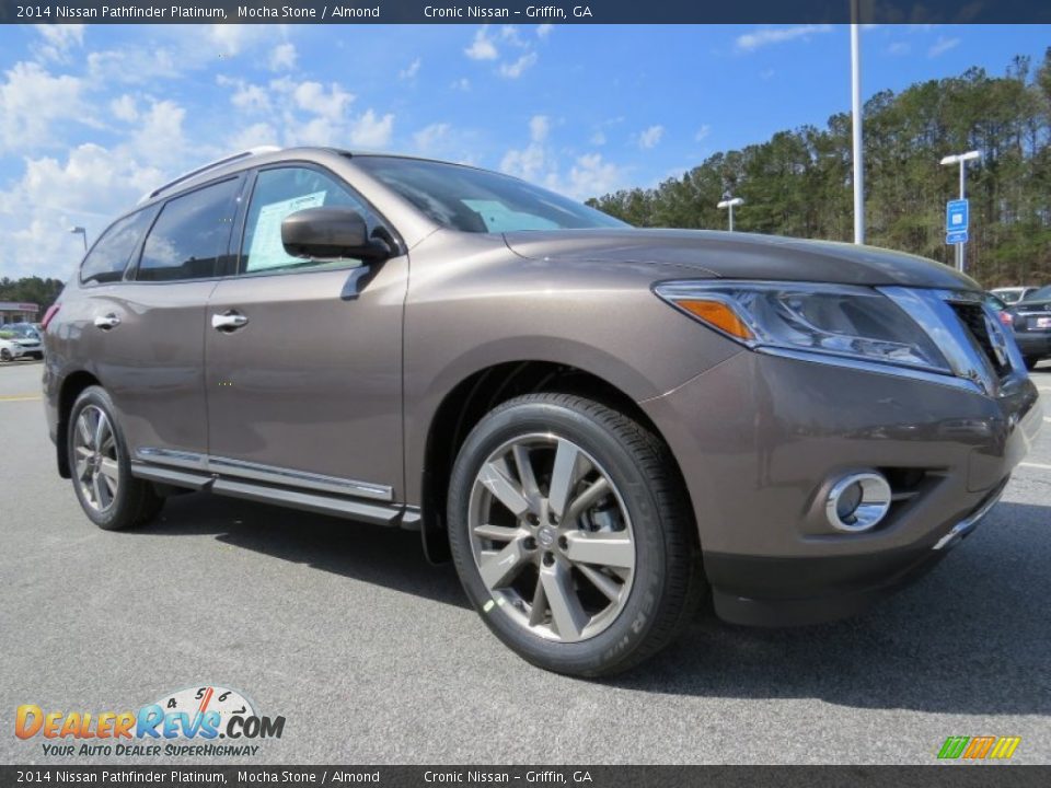 2014 Nissan Pathfinder Platinum Mocha Stone / Almond Photo #7