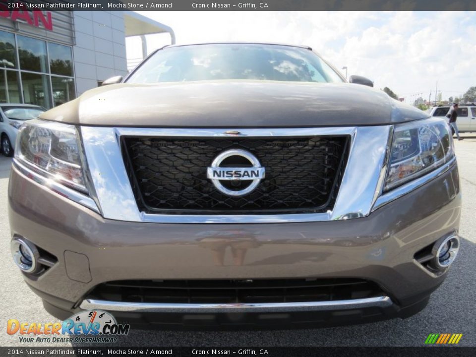 2014 Nissan Pathfinder Platinum Mocha Stone / Almond Photo #8