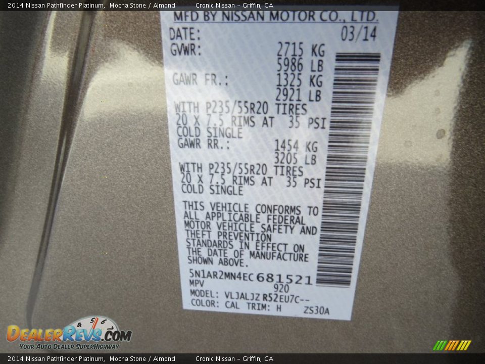 2014 Nissan Pathfinder Platinum Mocha Stone / Almond Photo #18