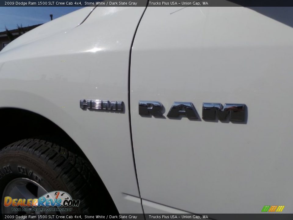 2009 Dodge Ram 1500 SLT Crew Cab 4x4 Stone White / Dark Slate Gray Photo #30