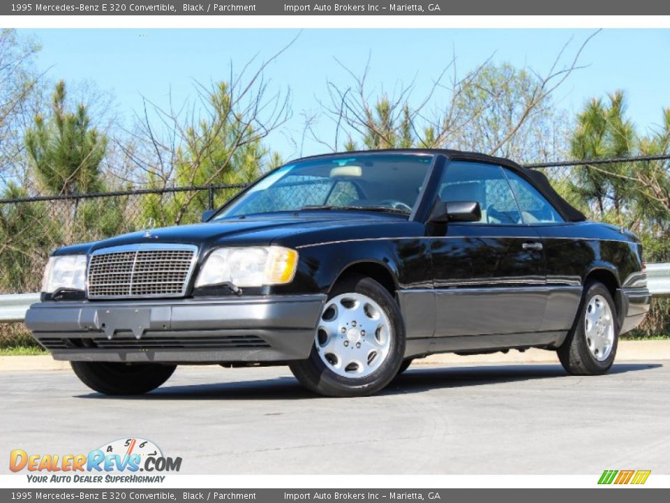 1995 Mercedes-Benz E 320 Convertible Black / Parchment Photo #2