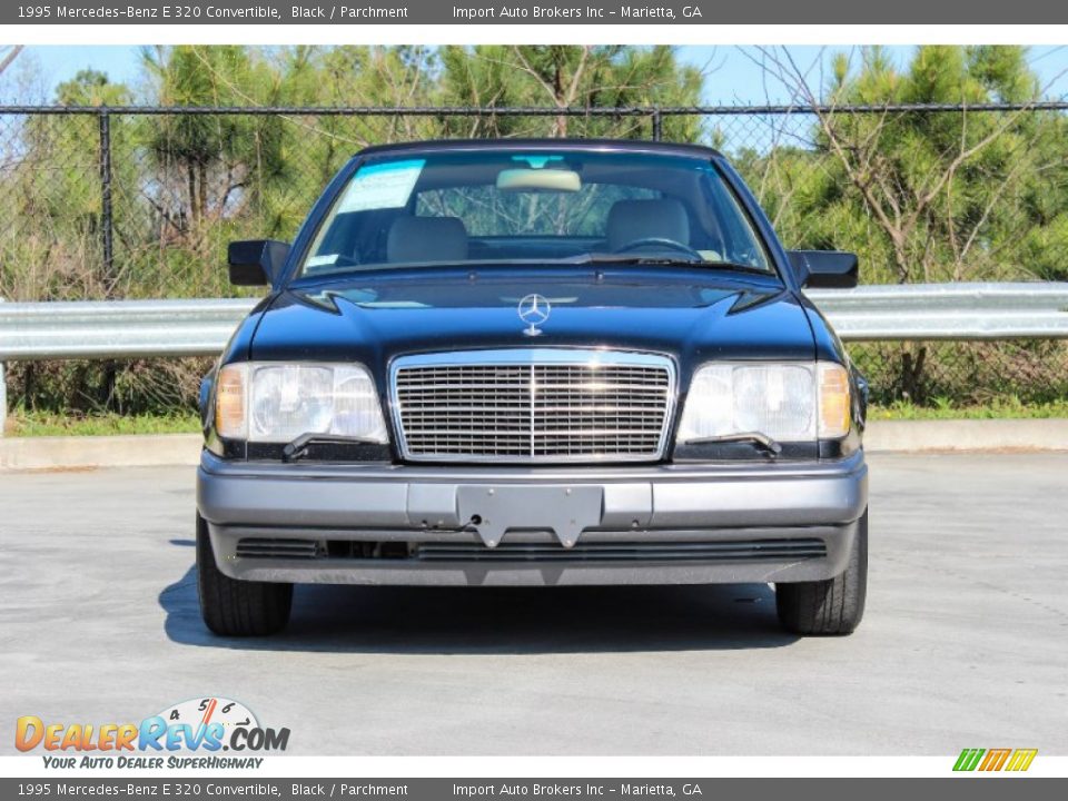 1995 Mercedes-Benz E 320 Convertible Black / Parchment Photo #3