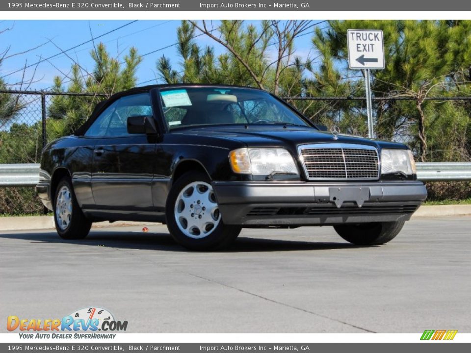 1995 Mercedes-Benz E 320 Convertible Black / Parchment Photo #4