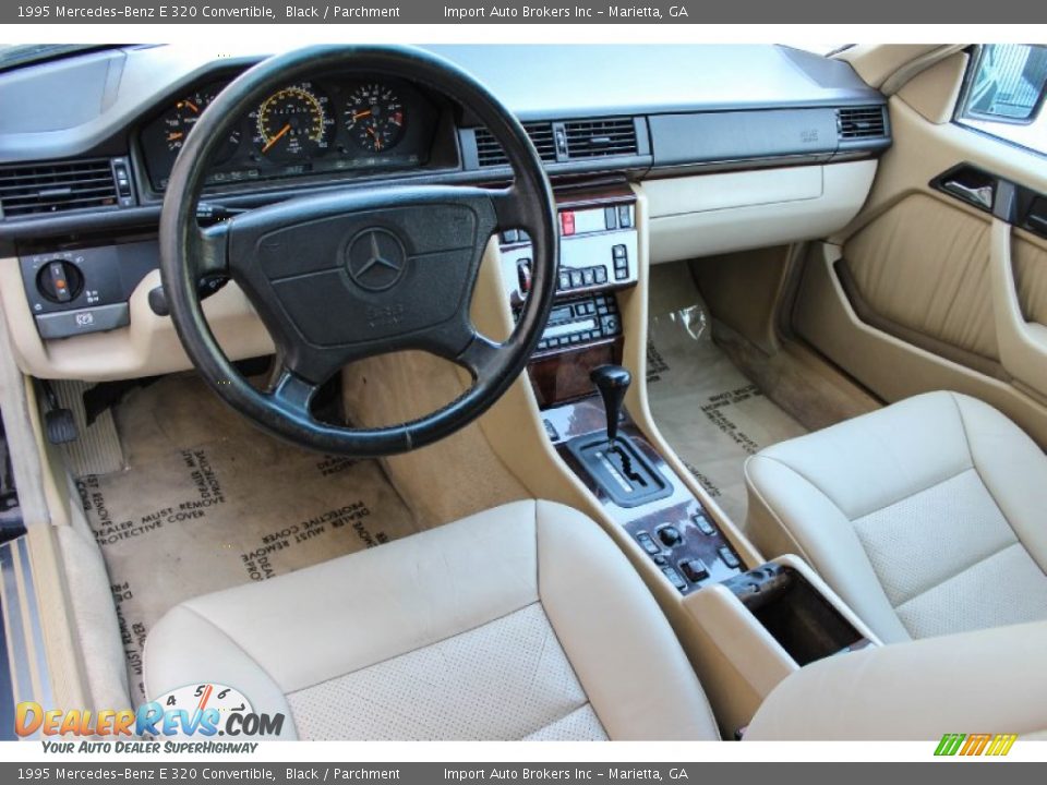 1995 Mercedes-Benz E 320 Convertible Black / Parchment Photo #9