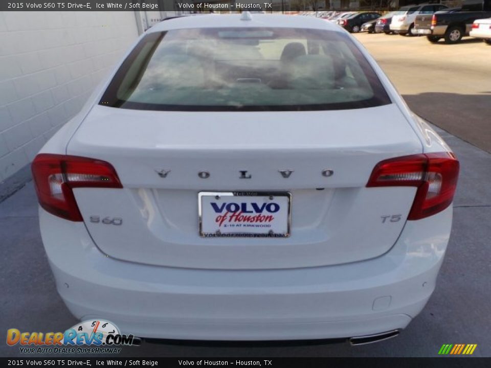 2015 Volvo S60 T5 Drive-E Ice White / Soft Beige Photo #4