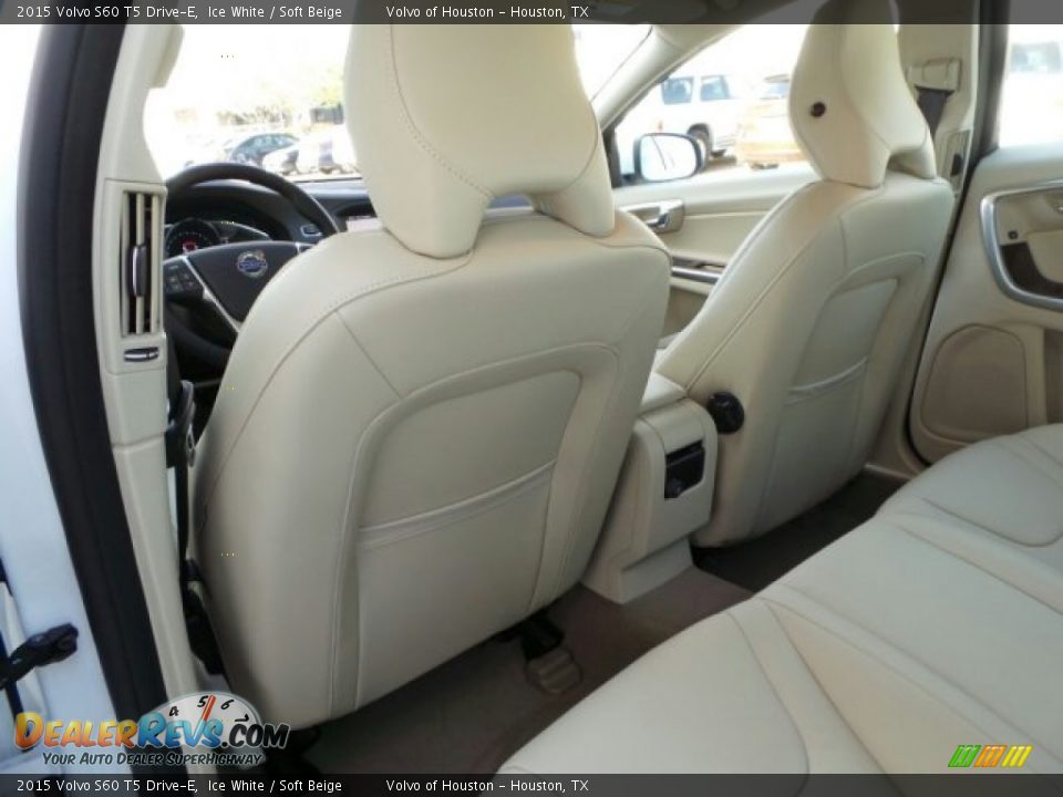 2015 Volvo S60 T5 Drive-E Ice White / Soft Beige Photo #23
