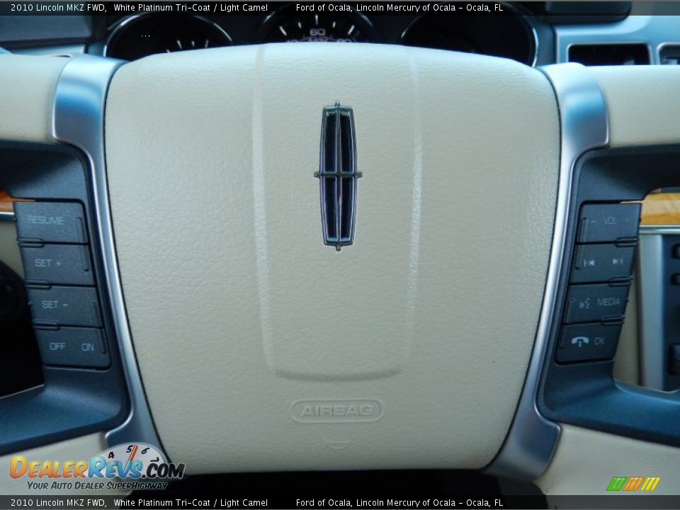 2010 Lincoln MKZ FWD White Platinum Tri-Coat / Light Camel Photo #24