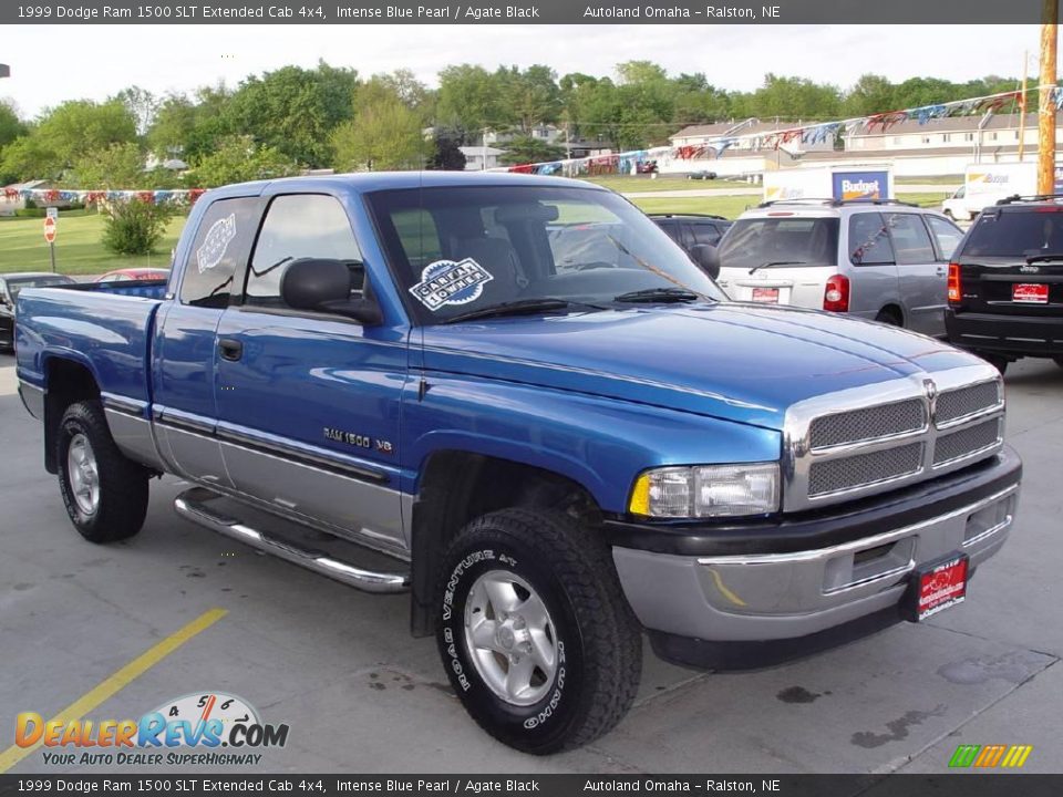 1999 Dodge Ram 1500 SLT Extended Cab 4x4 Intense Blue Pearl / Agate Black Photo #2