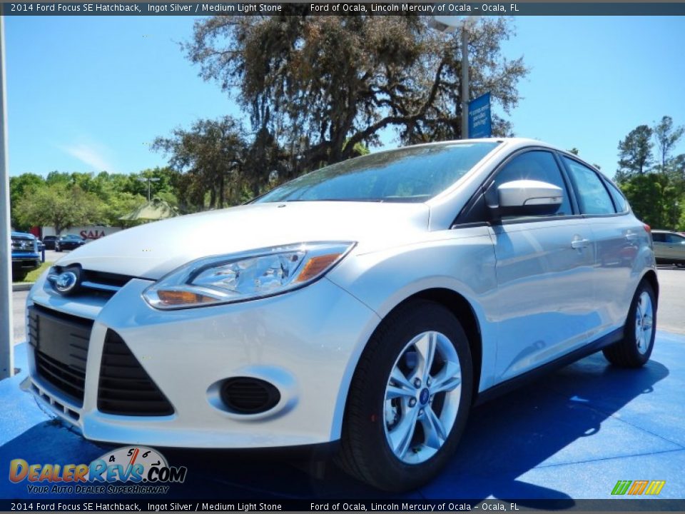 2014 Ford Focus SE Hatchback Ingot Silver / Medium Light Stone Photo #1