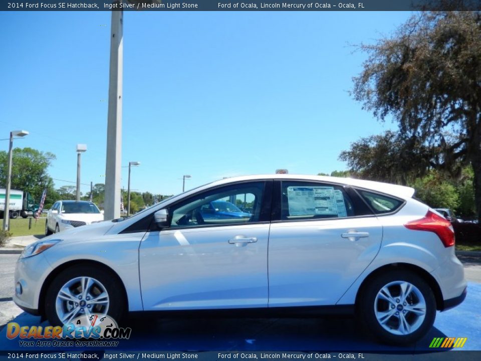 2014 Ford Focus SE Hatchback Ingot Silver / Medium Light Stone Photo #2