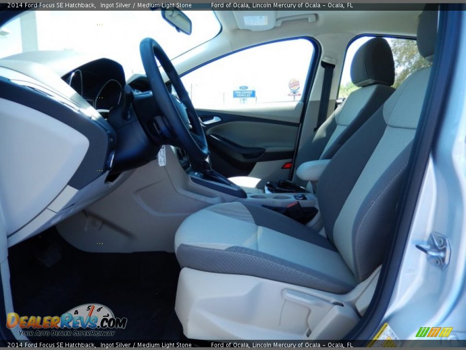 2014 Ford Focus SE Hatchback Ingot Silver / Medium Light Stone Photo #6