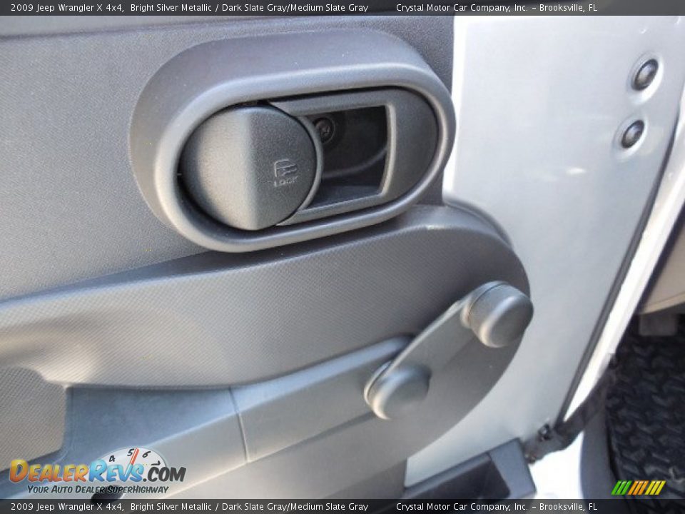 2009 Jeep Wrangler X 4x4 Bright Silver Metallic / Dark Slate Gray/Medium Slate Gray Photo #18