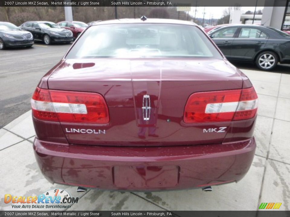 2007 Lincoln MKZ Sedan Merlot Metallic / Light Stone Photo #4