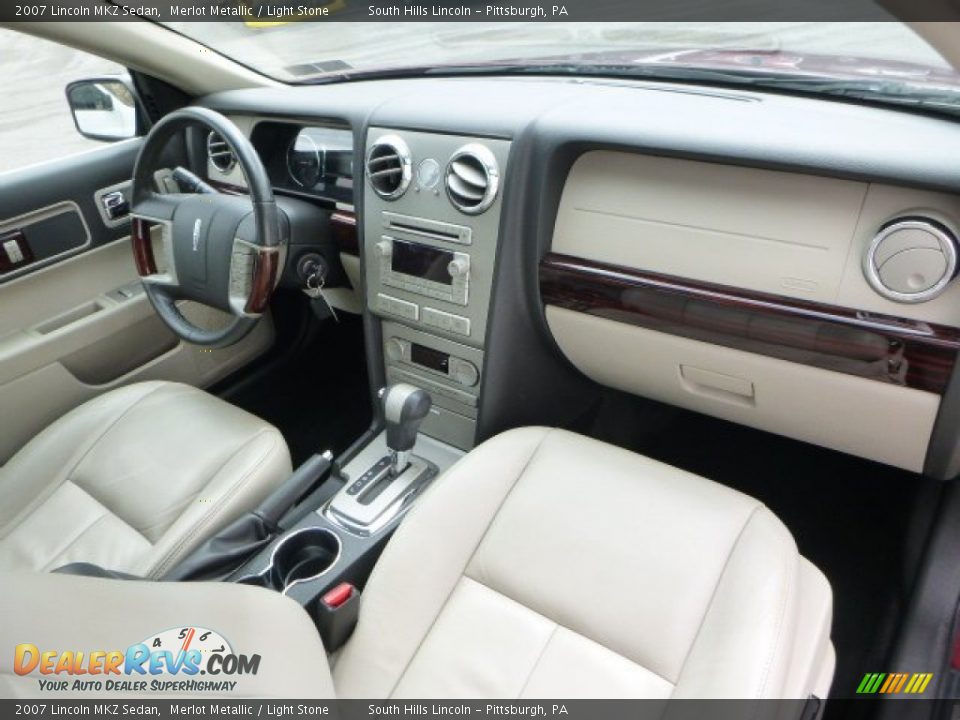 2007 Lincoln MKZ Sedan Merlot Metallic / Light Stone Photo #11