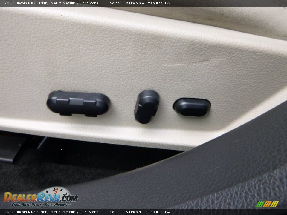 2007 Lincoln MKZ Sedan Merlot Metallic / Light Stone Photo #21