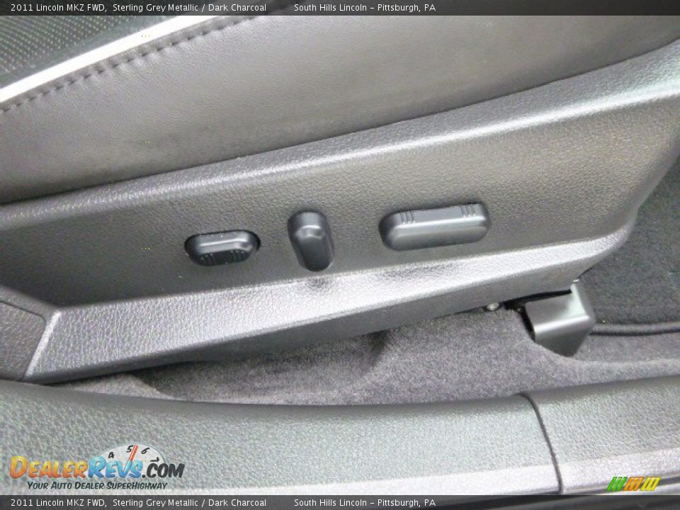 2011 Lincoln MKZ FWD Sterling Grey Metallic / Dark Charcoal Photo #12