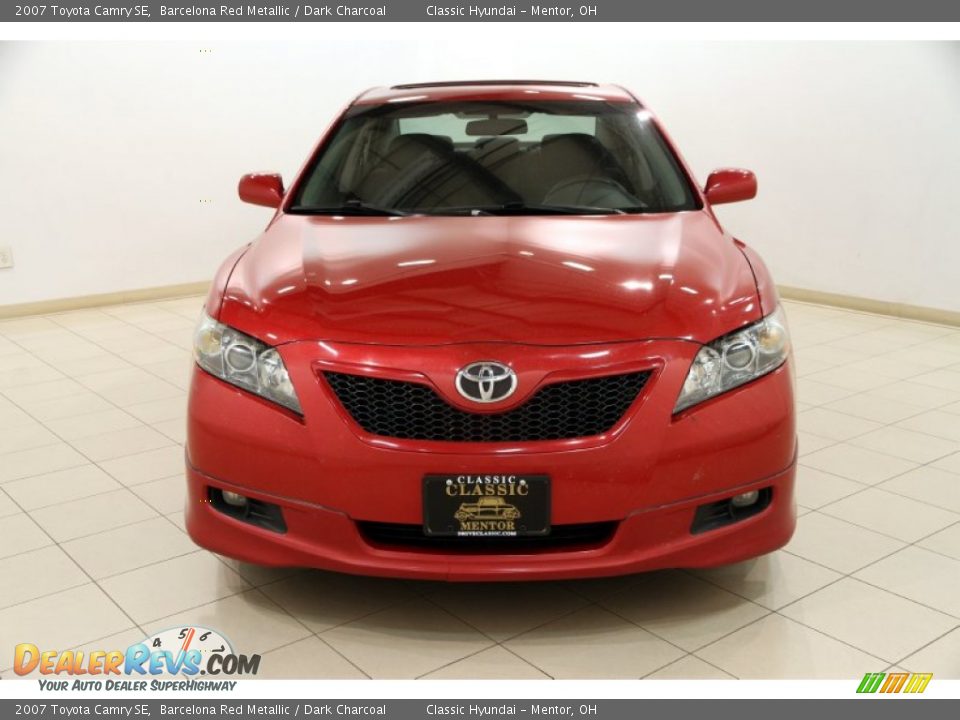 2007 Toyota Camry SE Barcelona Red Metallic / Dark Charcoal Photo #2