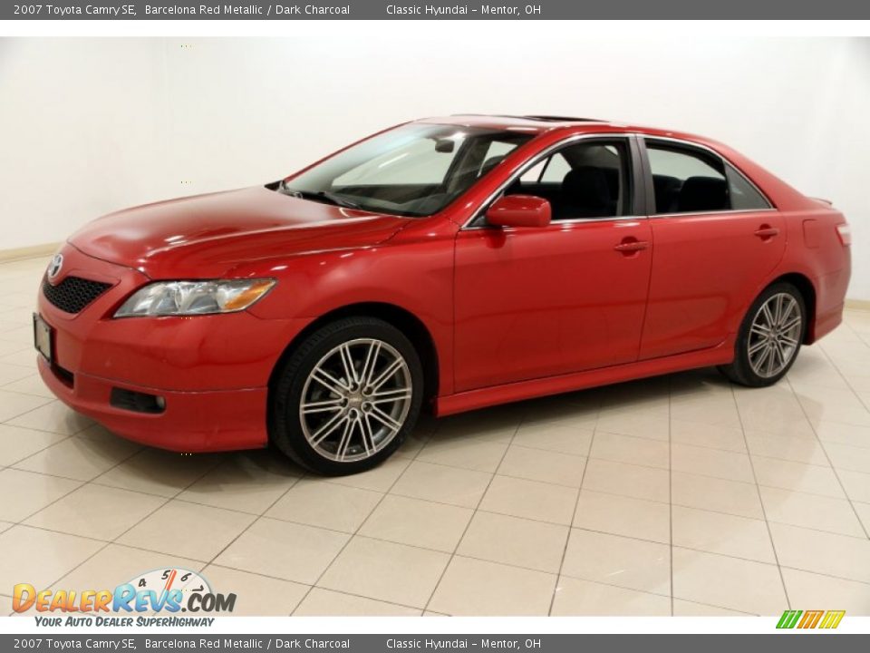 2007 Toyota Camry SE Barcelona Red Metallic / Dark Charcoal Photo #3