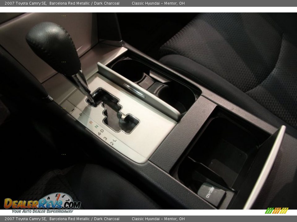 2007 Toyota Camry SE Barcelona Red Metallic / Dark Charcoal Photo #10