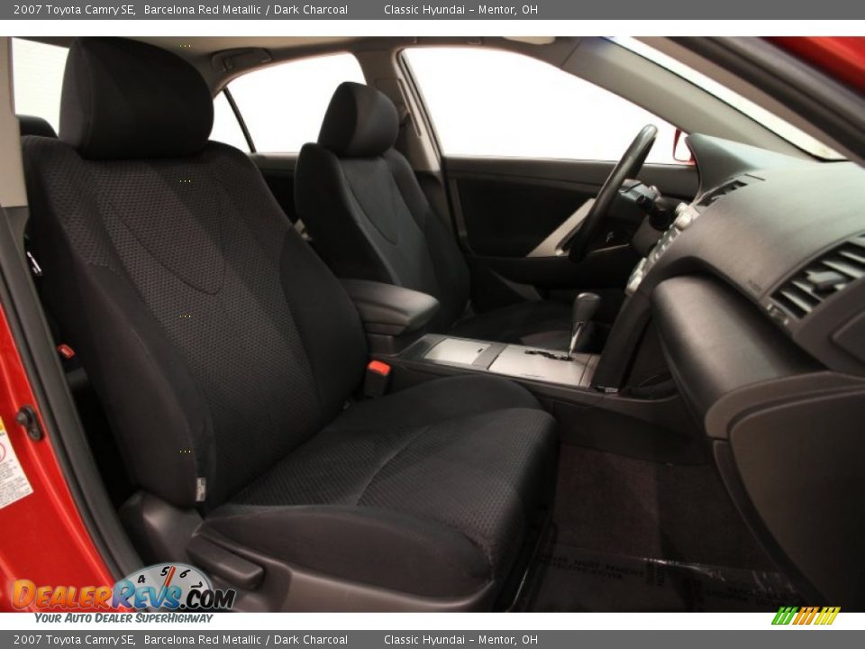 2007 Toyota Camry SE Barcelona Red Metallic / Dark Charcoal Photo #11