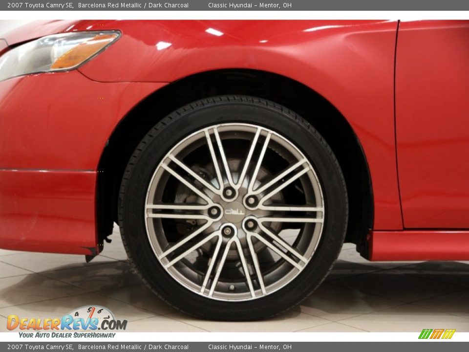2007 Toyota Camry SE Barcelona Red Metallic / Dark Charcoal Photo #16