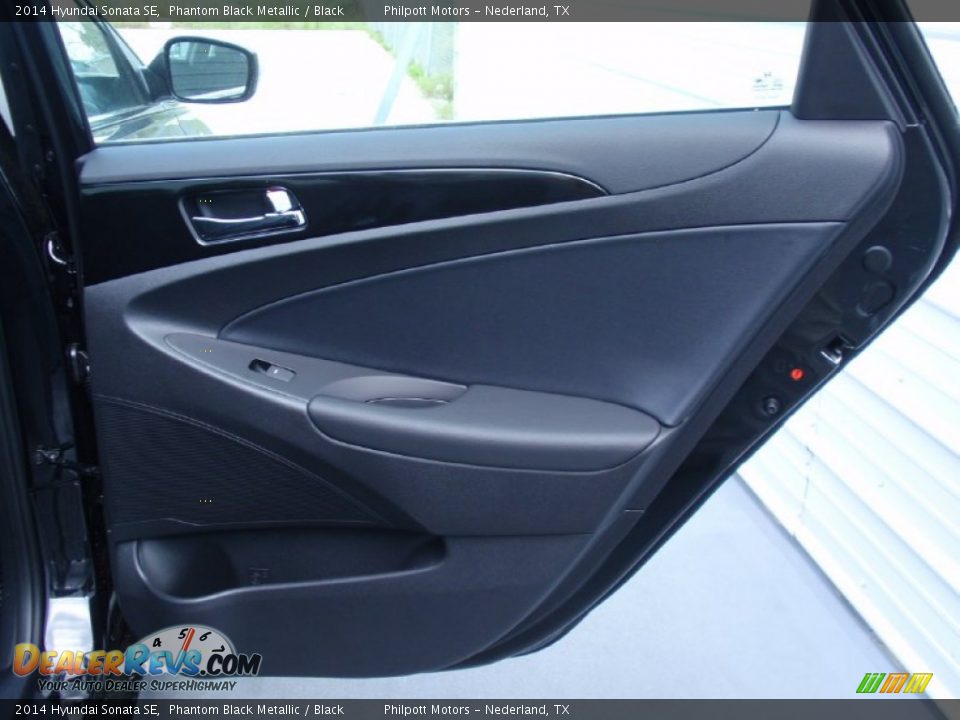 2014 Hyundai Sonata SE Phantom Black Metallic / Black Photo #19