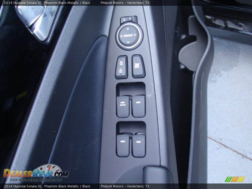 2014 Hyundai Sonata SE Phantom Black Metallic / Black Photo #23