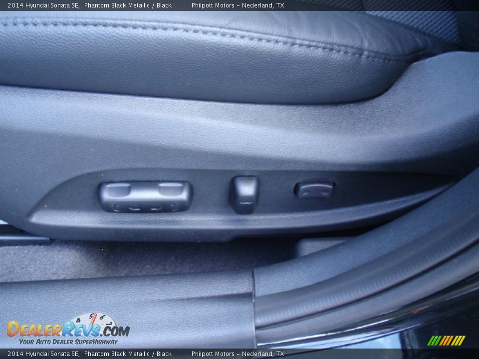 2014 Hyundai Sonata SE Phantom Black Metallic / Black Photo #26