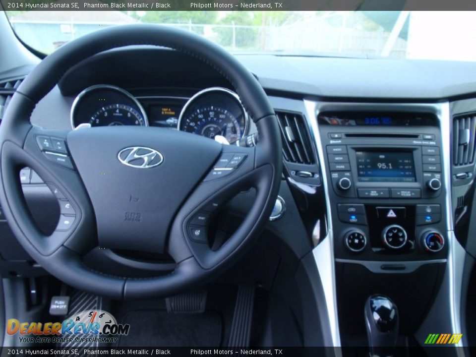 2014 Hyundai Sonata SE Phantom Black Metallic / Black Photo #27