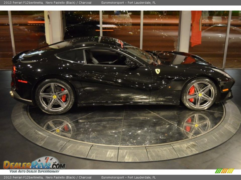 Nero Pastello (Black) 2013 Ferrari F12berlinetta  Photo #29