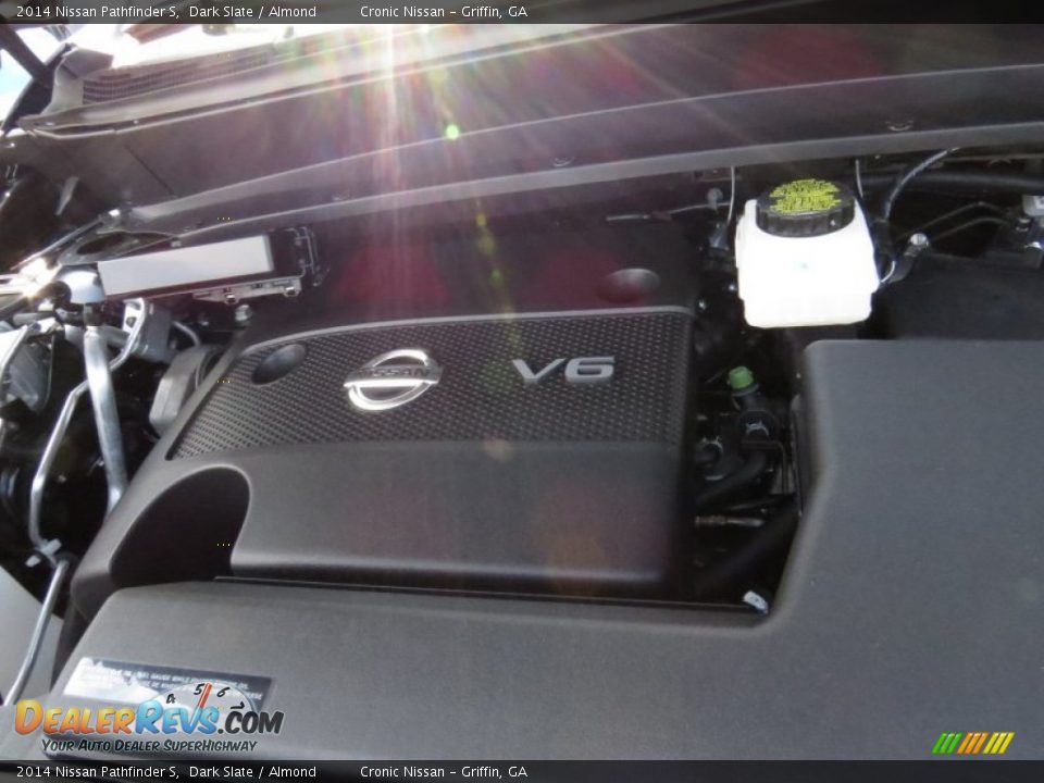 2014 Nissan Pathfinder S Dark Slate / Almond Photo #12