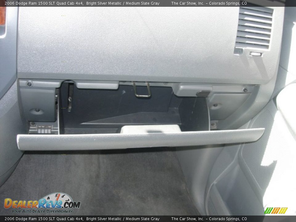 2006 Dodge Ram 1500 SLT Quad Cab 4x4 Bright Silver Metallic / Medium Slate Gray Photo #23