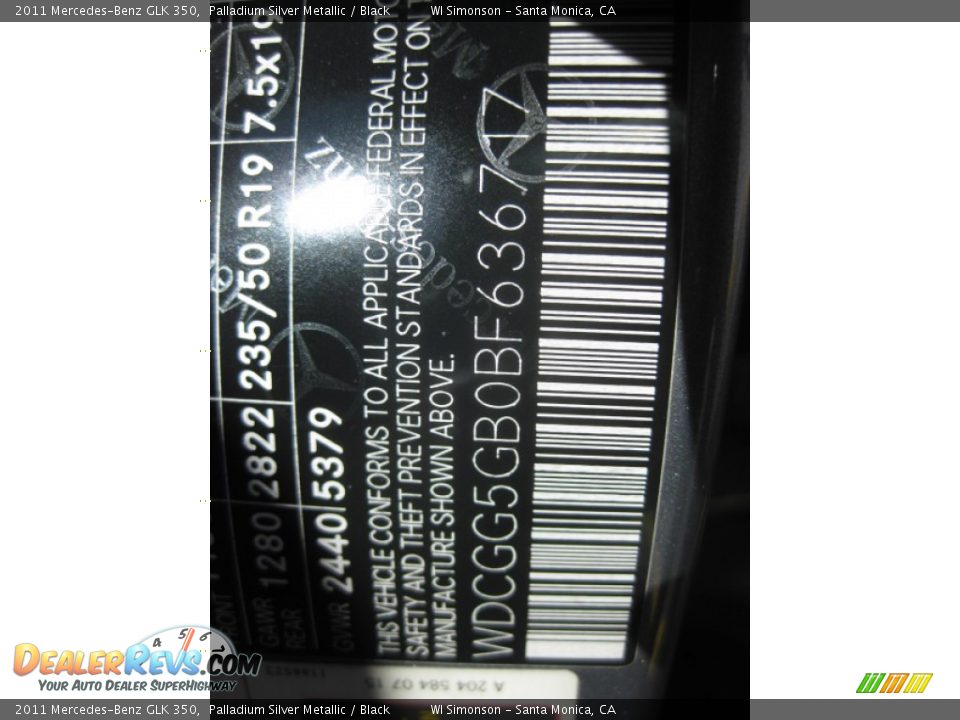 2011 Mercedes-Benz GLK 350 Palladium Silver Metallic / Black Photo #25