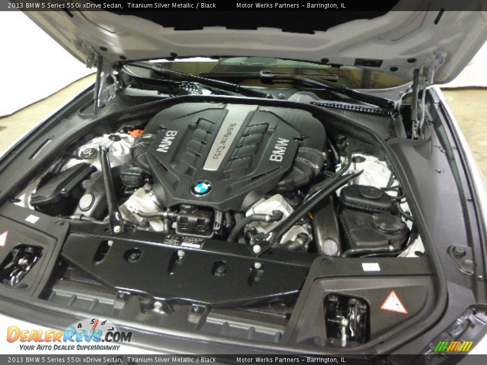 2013 BMW 5 Series 550i xDrive Sedan Titanium Silver Metallic / Black Photo #17