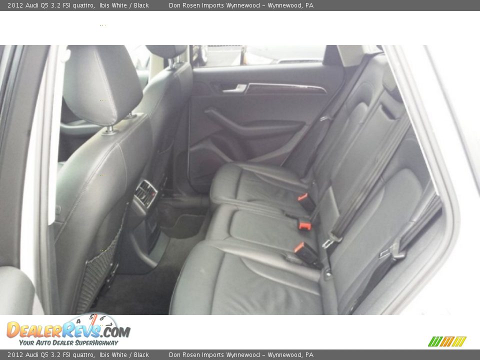 2012 Audi Q5 3.2 FSI quattro Ibis White / Black Photo #12
