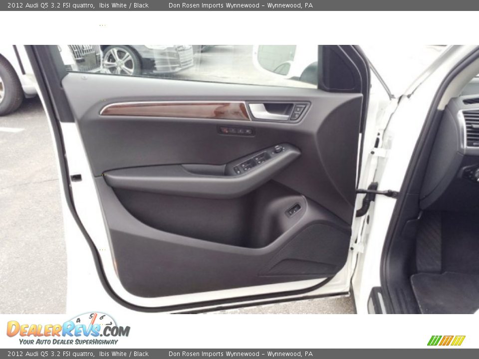 2012 Audi Q5 3.2 FSI quattro Ibis White / Black Photo #13