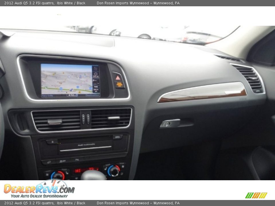 2012 Audi Q5 3.2 FSI quattro Ibis White / Black Photo #17
