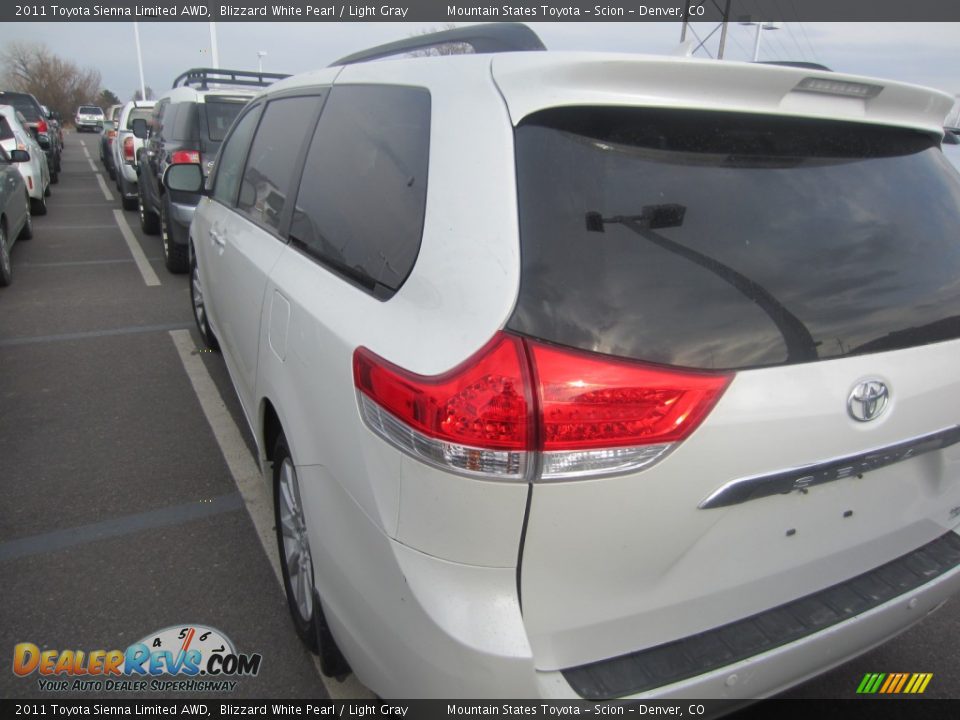 2011 Toyota Sienna Limited AWD Blizzard White Pearl / Light Gray Photo #1