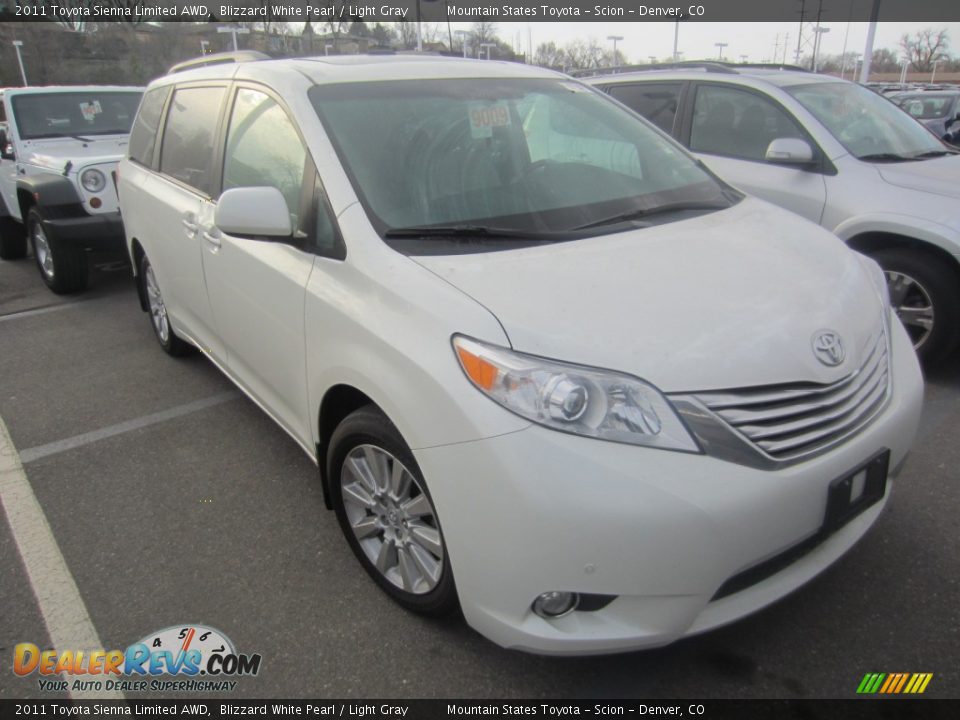 2011 Toyota Sienna Limited AWD Blizzard White Pearl / Light Gray Photo #4