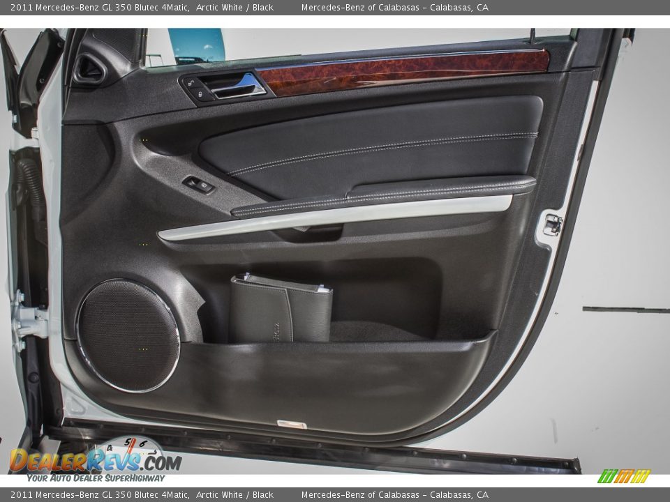 2011 Mercedes-Benz GL 350 Blutec 4Matic Arctic White / Black Photo #21
