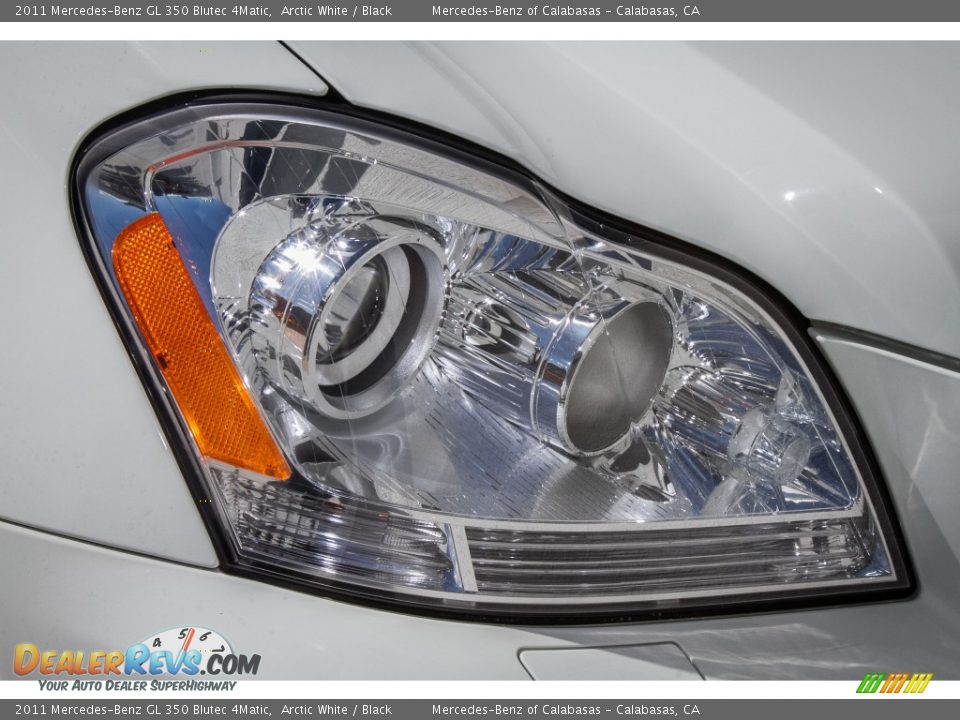 2011 Mercedes-Benz GL 350 Blutec 4Matic Arctic White / Black Photo #24
