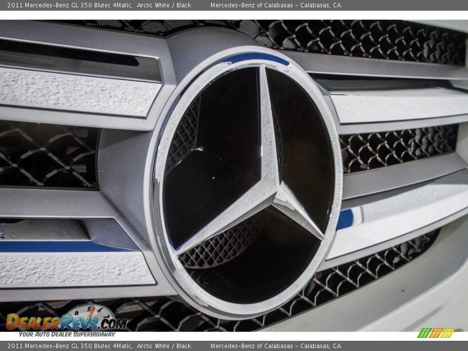 2011 Mercedes-Benz GL 350 Blutec 4Matic Arctic White / Black Photo #25