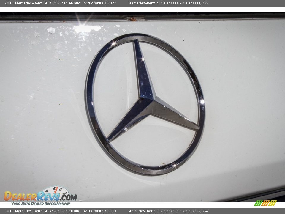 2011 Mercedes-Benz GL 350 Blutec 4Matic Arctic White / Black Photo #28