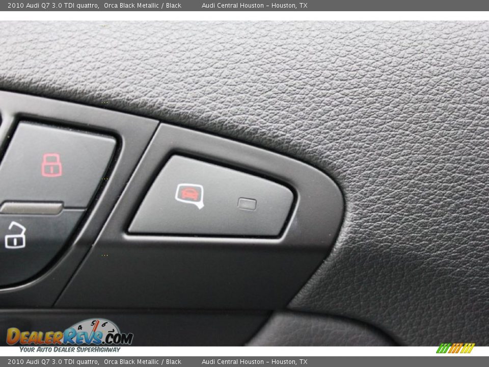 2010 Audi Q7 3.0 TDI quattro Orca Black Metallic / Black Photo #10