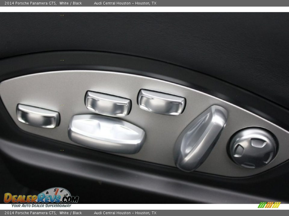 Controls of 2014 Porsche Panamera GTS Photo #13