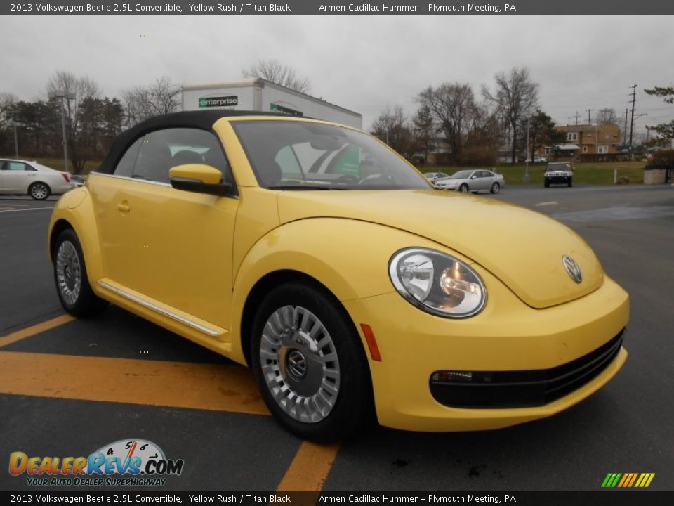 2013 Volkswagen Beetle 2.5L Convertible Yellow Rush / Titan Black Photo #3