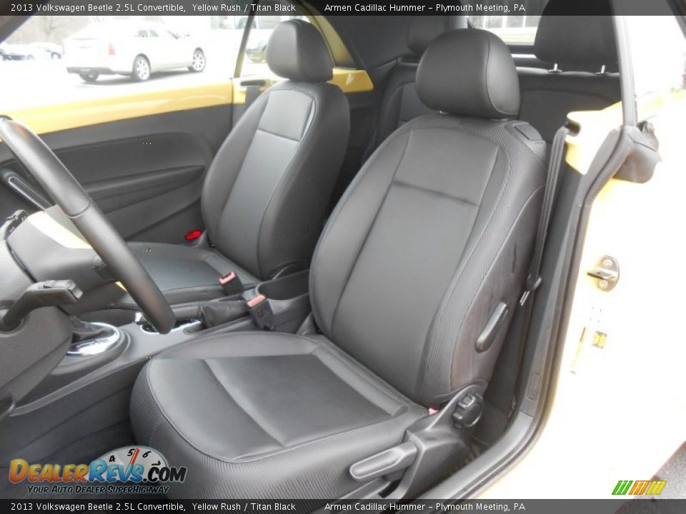 2013 Volkswagen Beetle 2.5L Convertible Yellow Rush / Titan Black Photo #11