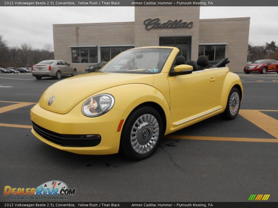 2013 Volkswagen Beetle 2.5L Convertible Yellow Rush / Titan Black Photo #26