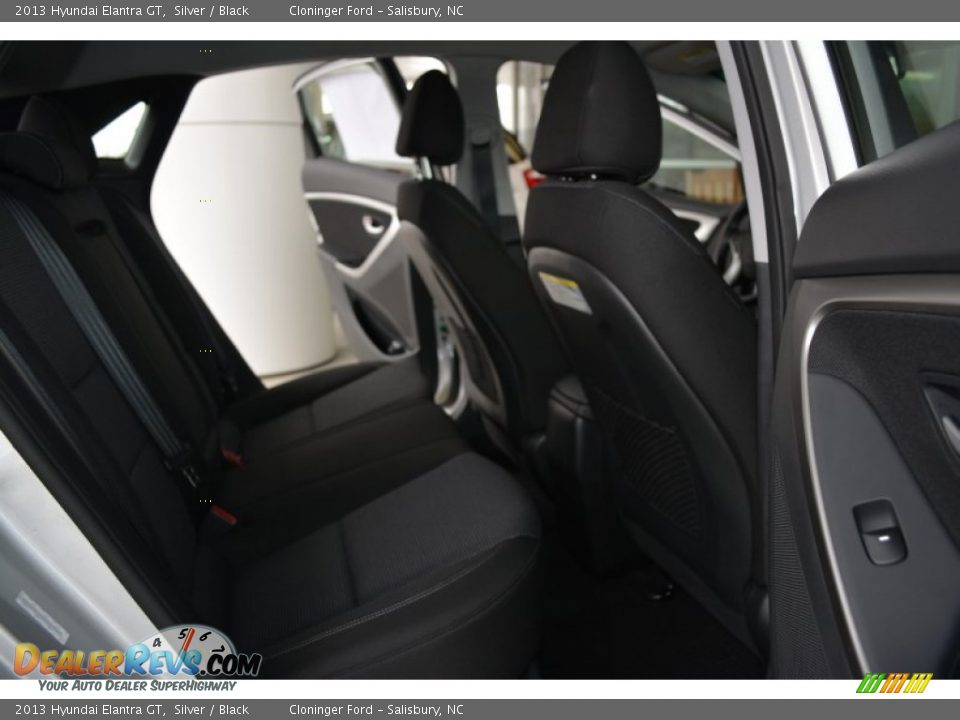 2013 Hyundai Elantra GT Silver / Black Photo #12